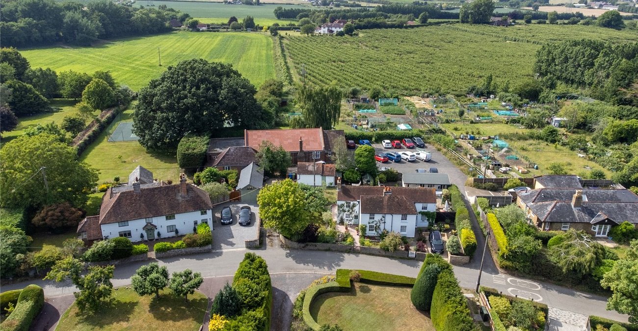 2 bedroom house for sale in Hartlip | Robinson Michael & Jackson