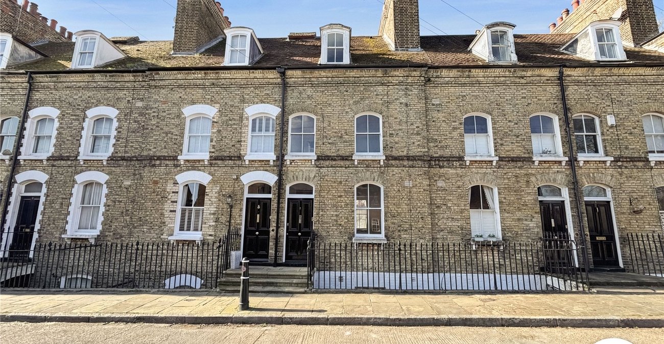 4 bedroom house for sale in Rochester | Robinson Michael & Jackson