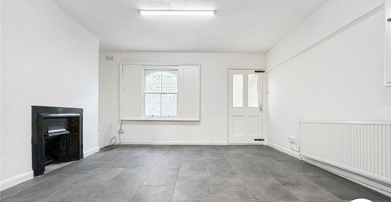 4 bedroom house for sale in Rochester | Robinson Michael & Jackson