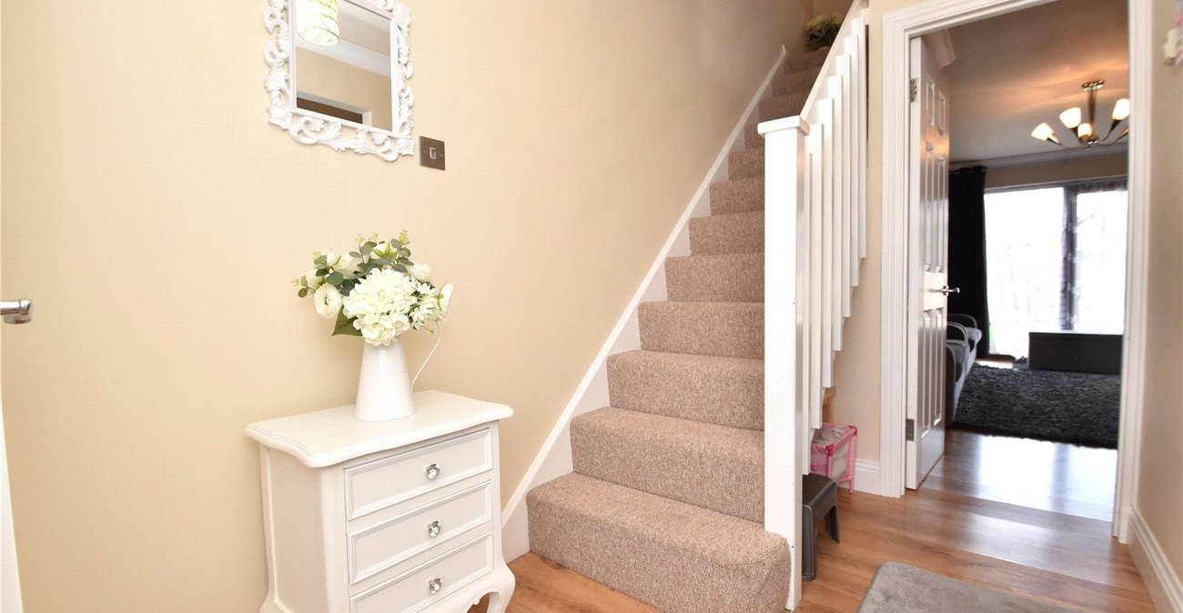 2 bedroom house for sale in Dartford | Robinson Jackson
