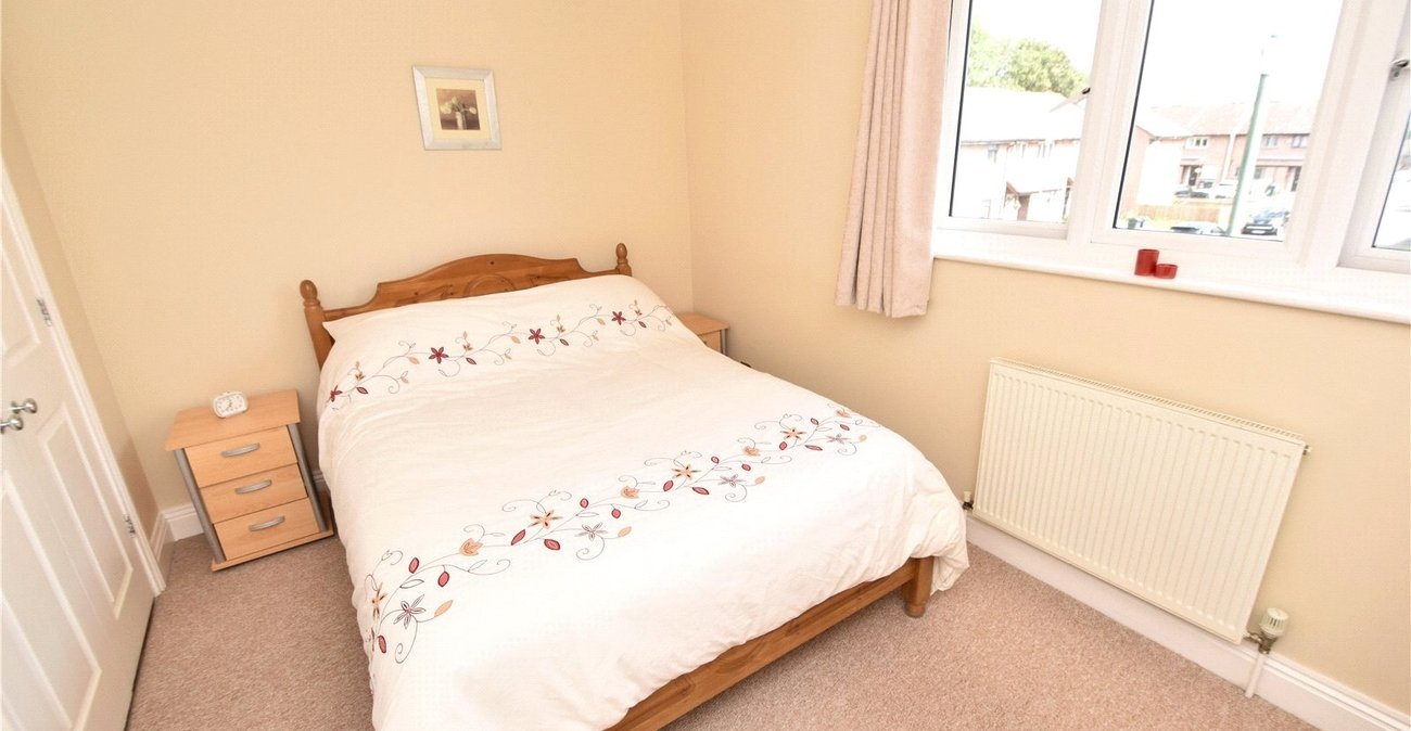 2 bedroom house for sale in Dartford | Robinson Jackson
