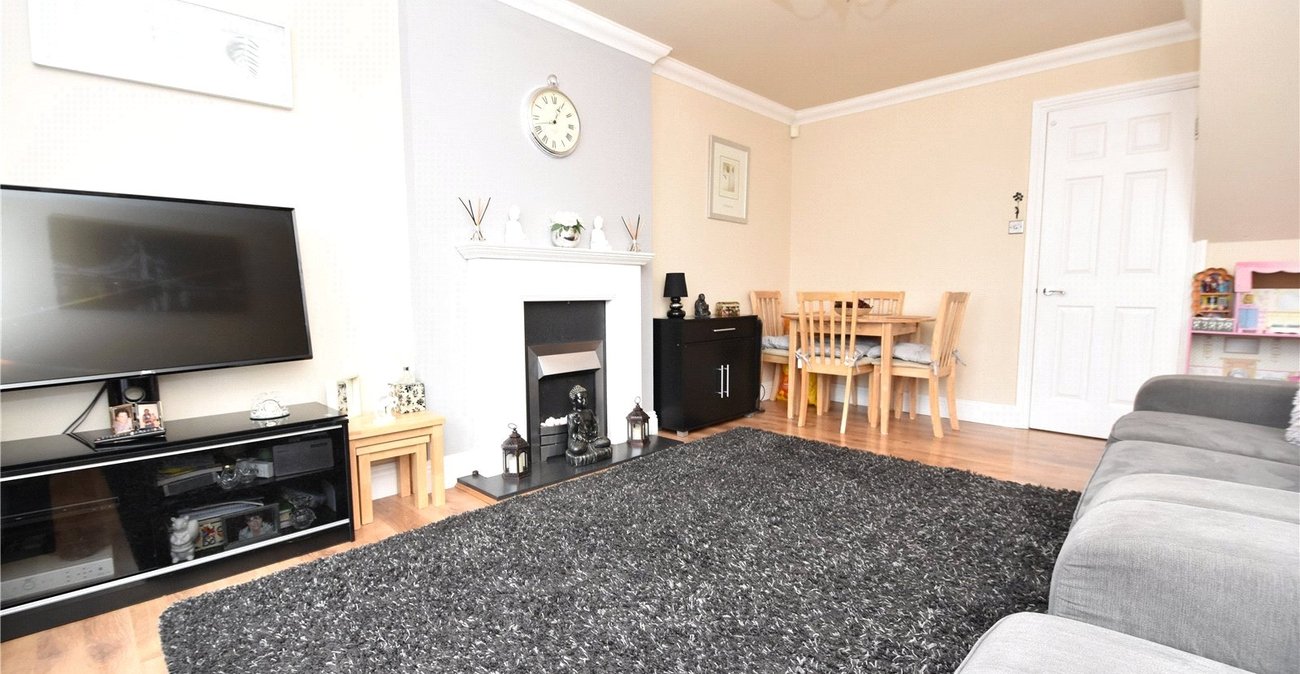 2 bedroom house for sale in Dartford | Robinson Jackson