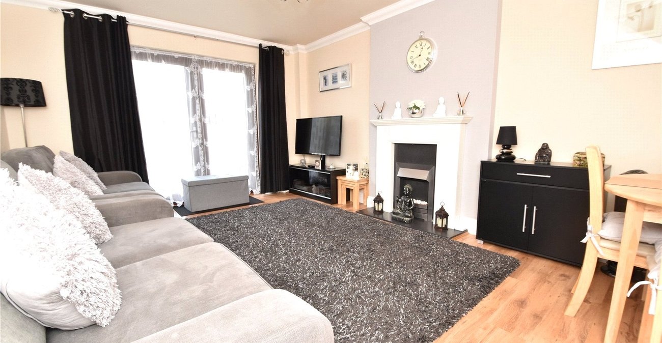 2 bedroom house for sale in Dartford | Robinson Jackson