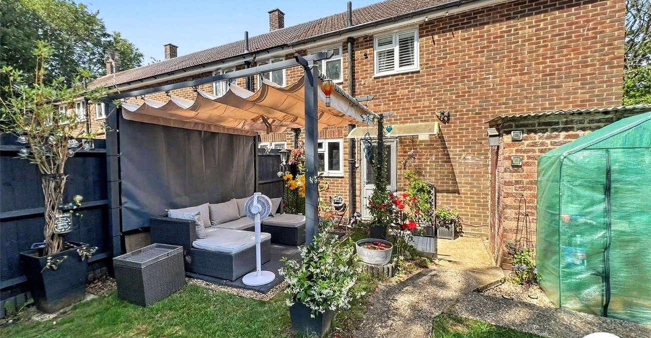 2 bedroom house for sale in Rochester | Robinson Michael & Jackson