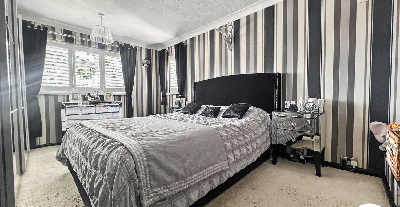 2 bedroom house for sale in Rochester | Robinson Michael & Jackson