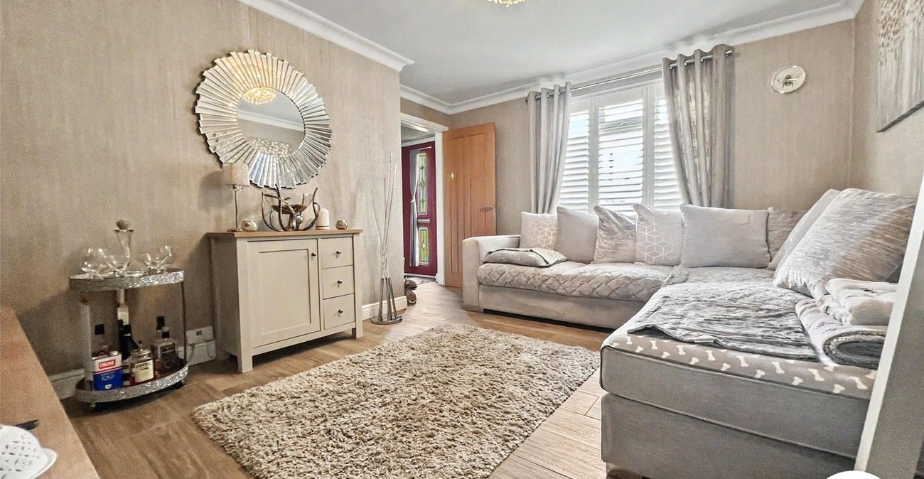 2 bedroom house for sale in Rochester | Robinson Michael & Jackson