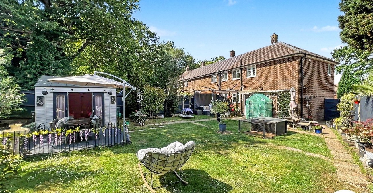 2 bedroom house for sale in Rochester | Robinson Michael & Jackson