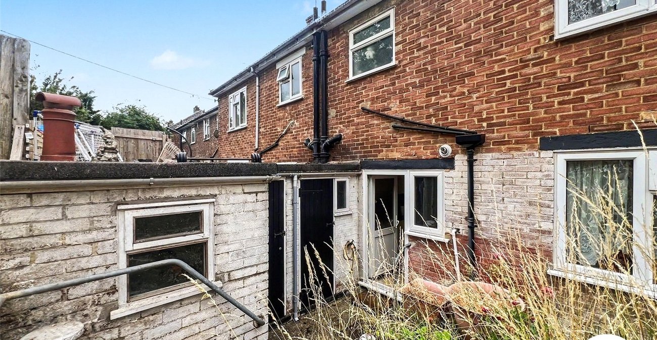 3 bedroom house for sale in Rochester | Robinson Michael & Jackson