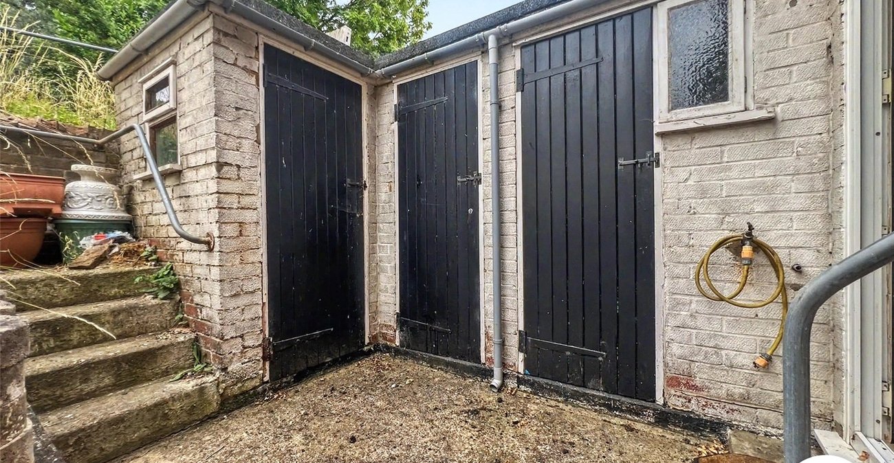 3 bedroom house for sale in Rochester | Robinson Michael & Jackson