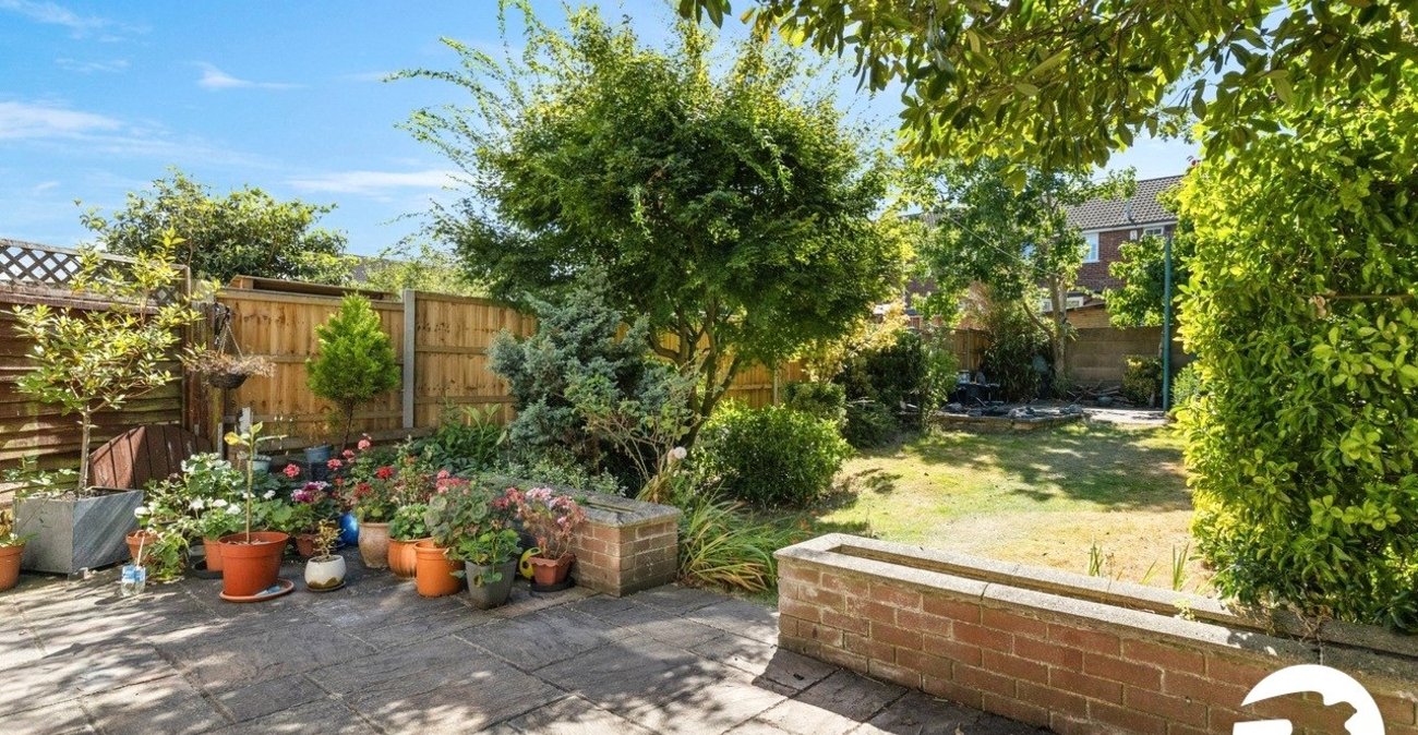 3 bedroom house for sale in London | Robinson Jackson