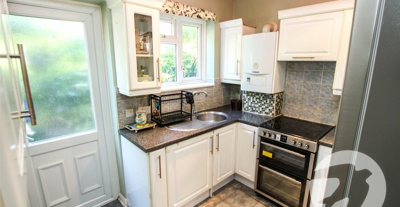 2 bedroom property for sale in London | Robinson Jackson