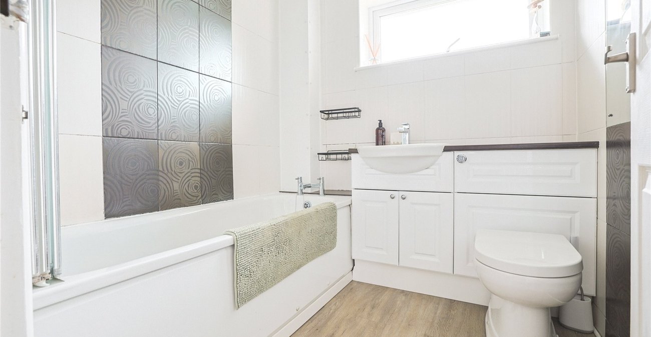 3 bedroom house for sale in Newington | Robinson Michael & Jackson