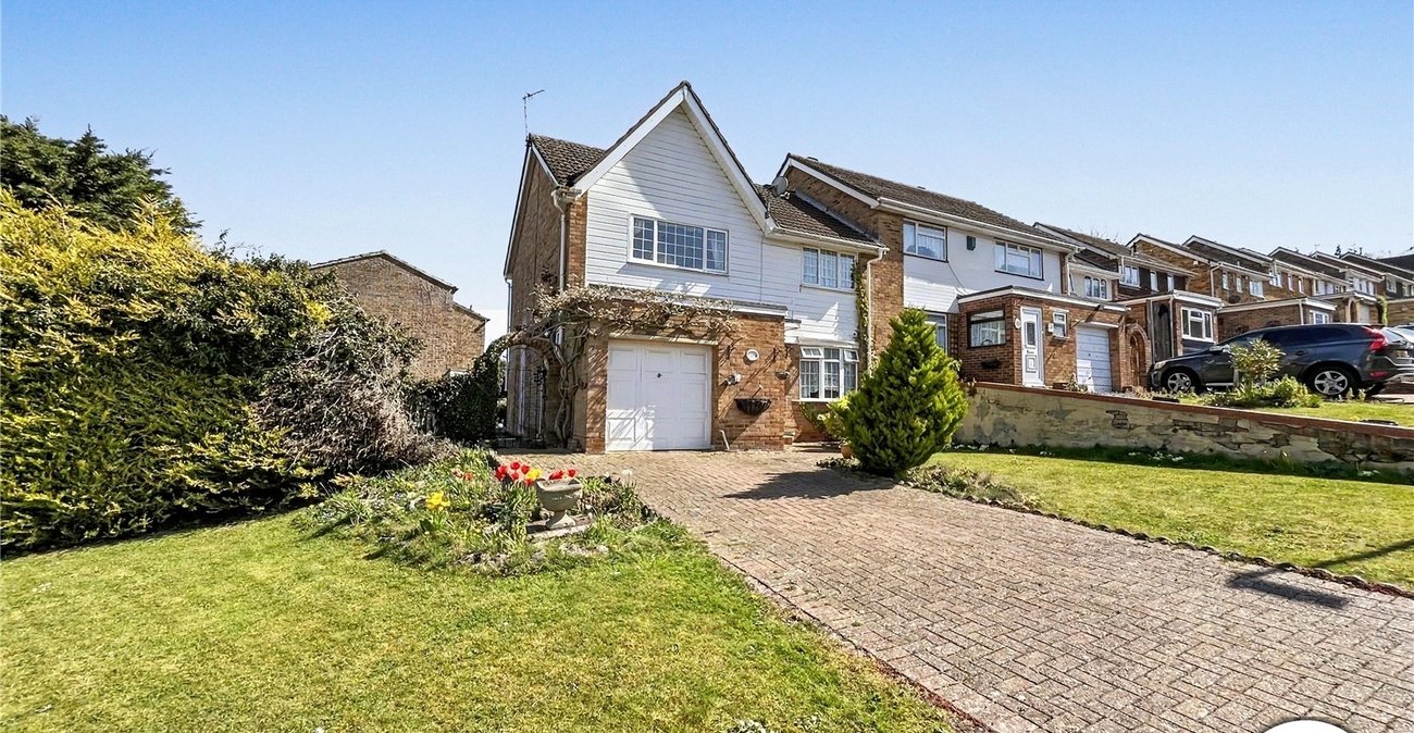 4 bedroom house for sale in Walderslade | Robinson Michael & Jackson