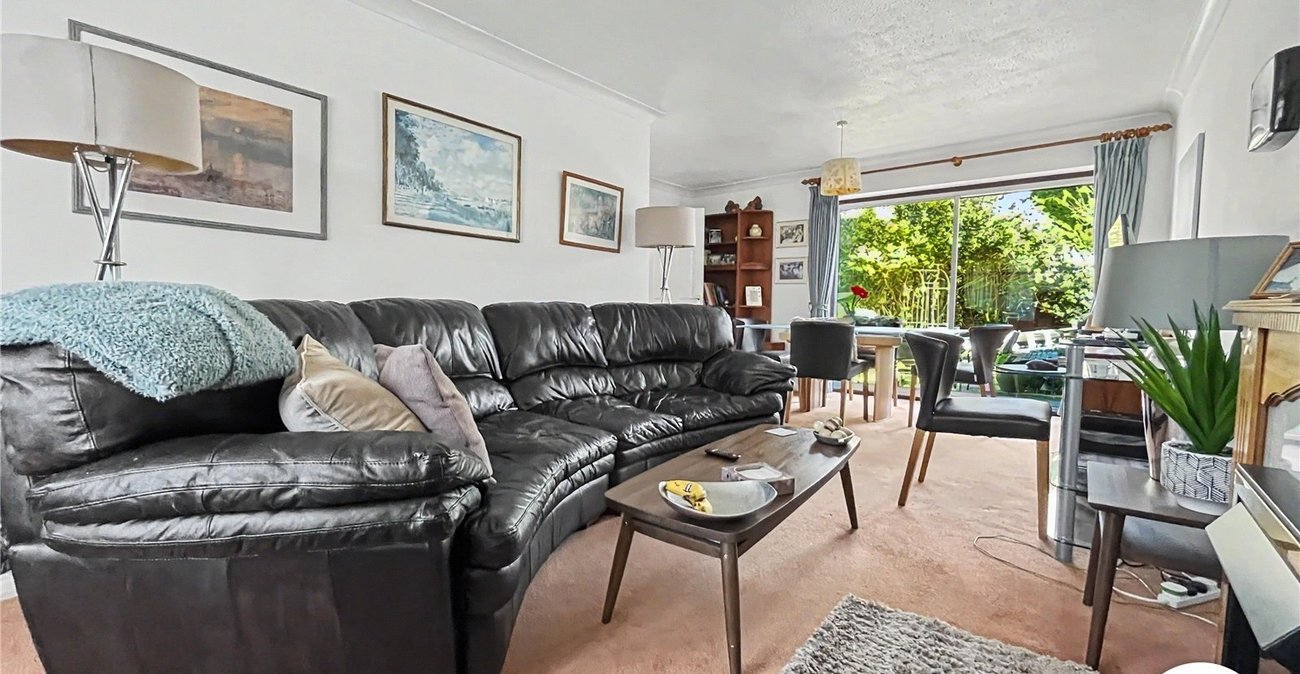 4 bedroom house for sale in Walderslade | Robinson Michael & Jackson