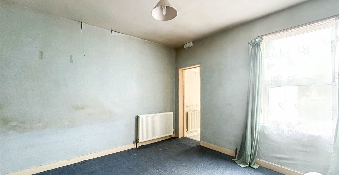 2 bedroom house for sale in Sittingbourne | Robinson Michael & Jackson