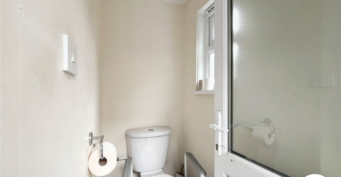 2 bedroom house for sale in Sittingbourne | Robinson Michael & Jackson