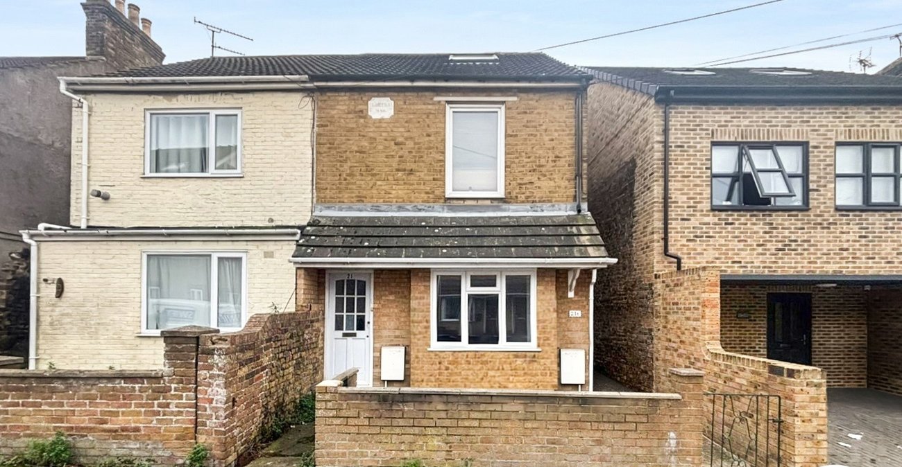 1 bedroom property for sale in Sittingbourne | Robinson Michael & Jackson