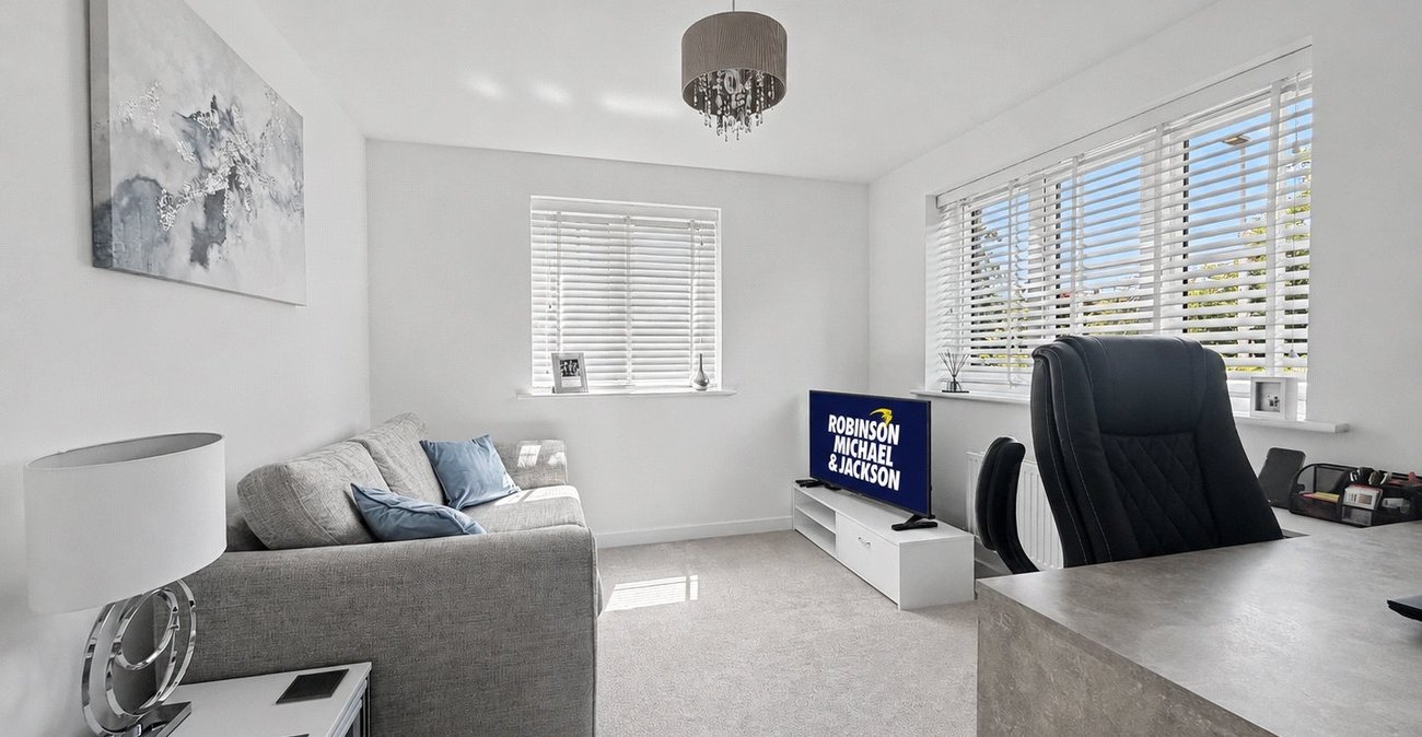 4 bedroom house for sale in Rainham | Robinson Michael & Jackson