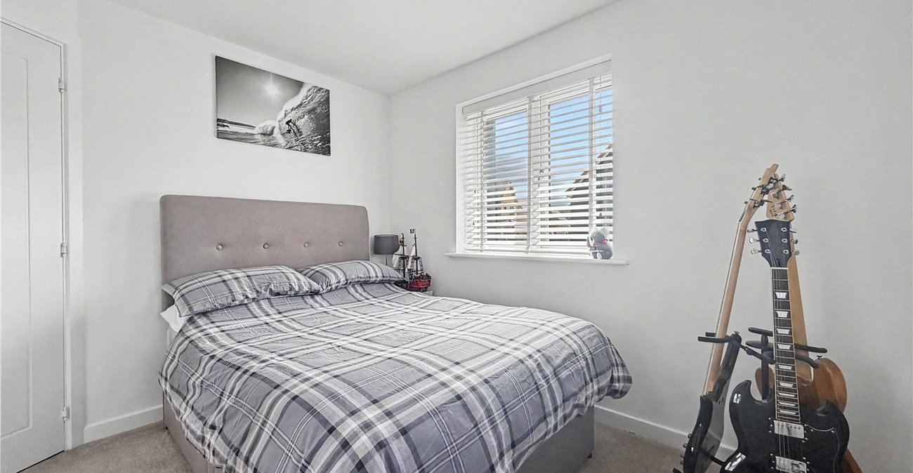 4 bedroom house for sale in Rainham | Robinson Michael & Jackson