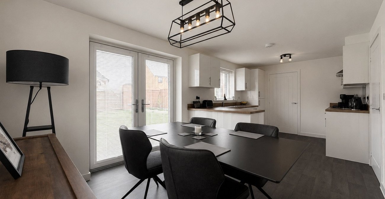 4 bedroom house for sale in Rainham | Robinson Michael & Jackson