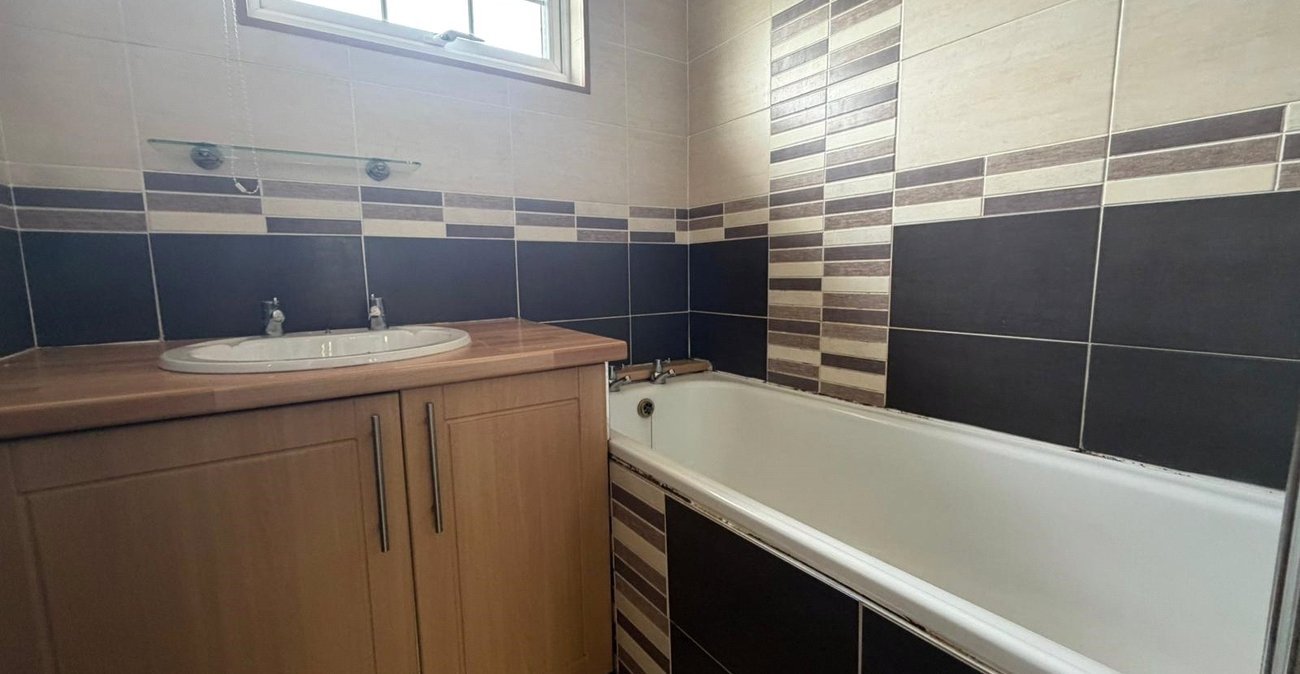 3 bedroom house for sale in Gravesend | Robinson Michael & Jackson