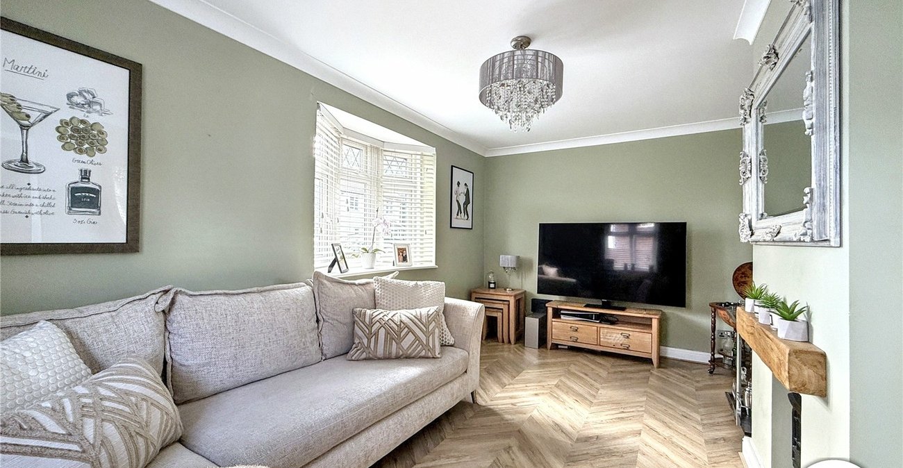 3 bedroom house for sale in Twydall | Robinson Michael & Jackson