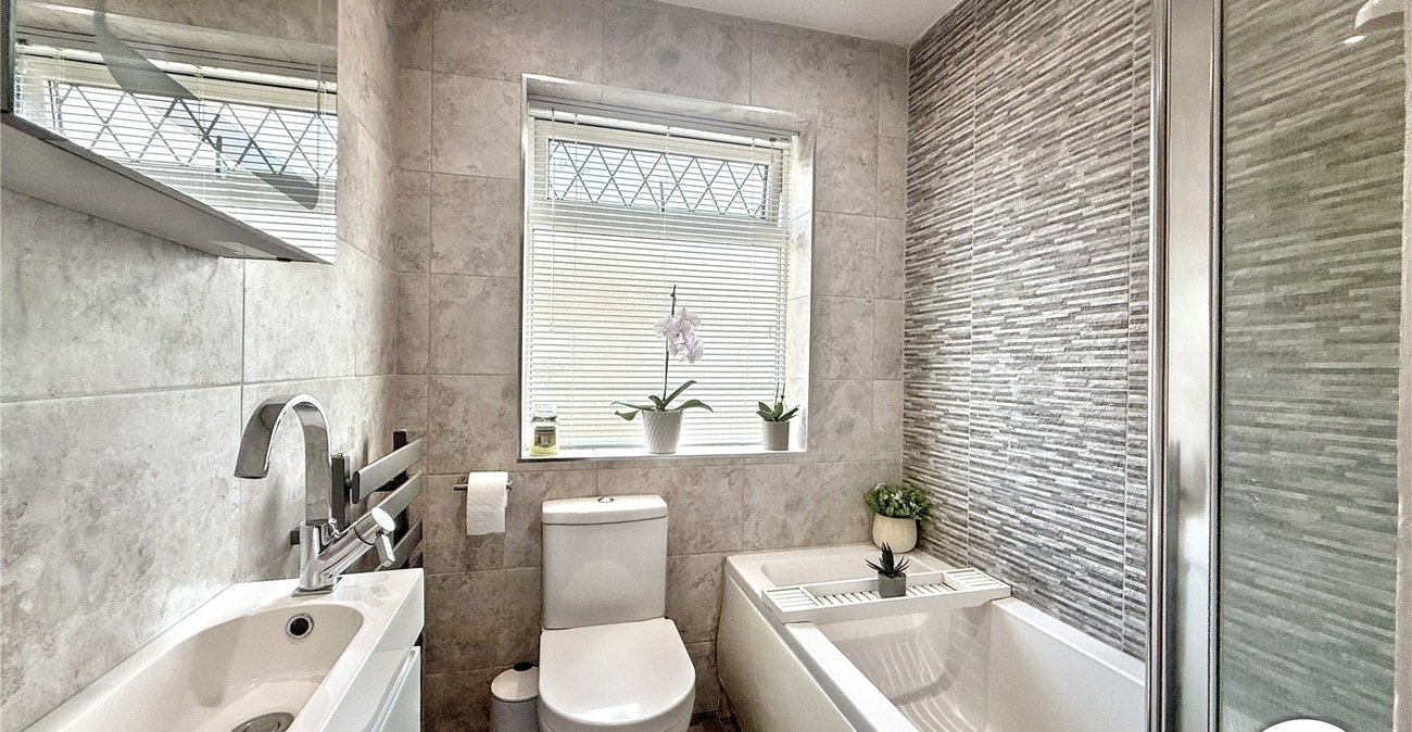 3 bedroom house for sale in Twydall | Robinson Michael & Jackson