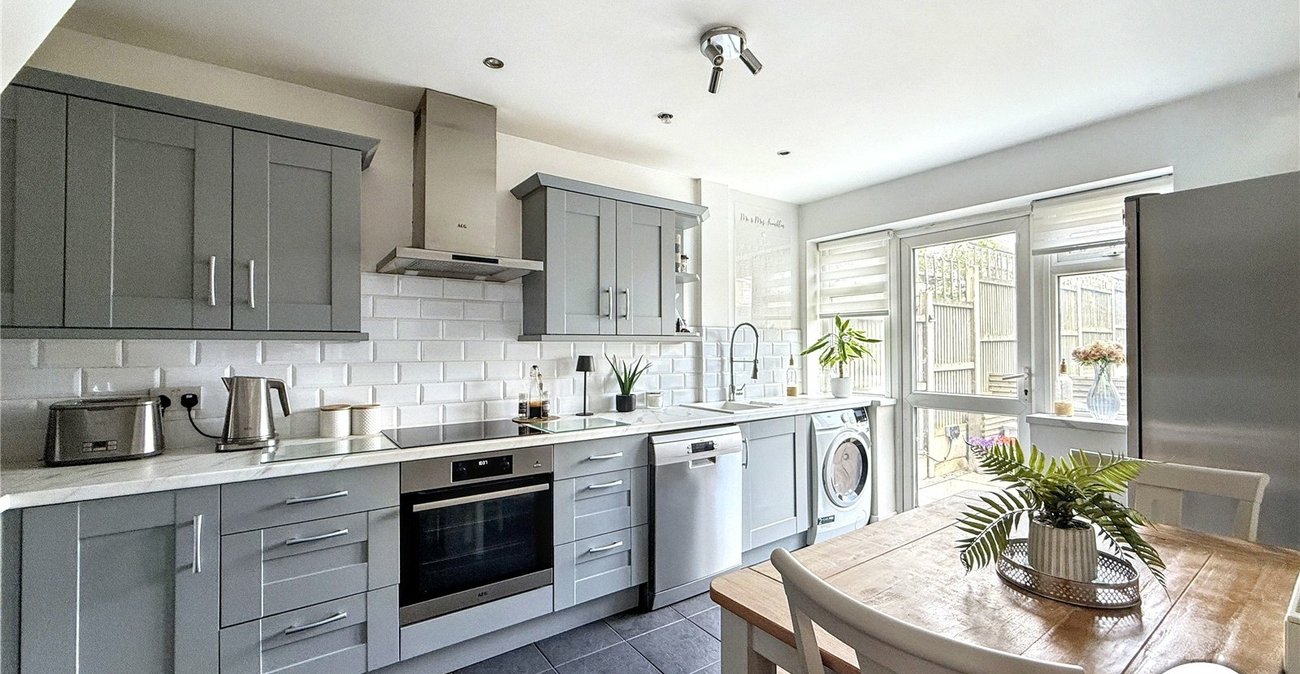 3 bedroom house for sale in Twydall | Robinson Michael & Jackson