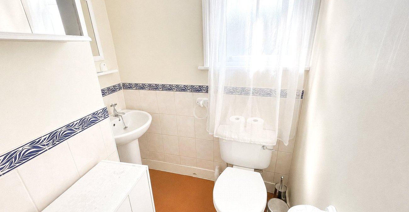 1 bedroom property for sale in London | Robinson Jackson