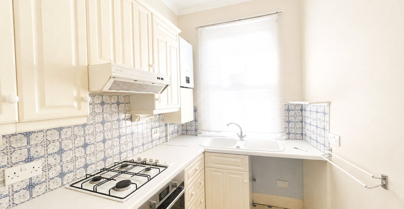 1 bedroom property for sale in London | Robinson Jackson