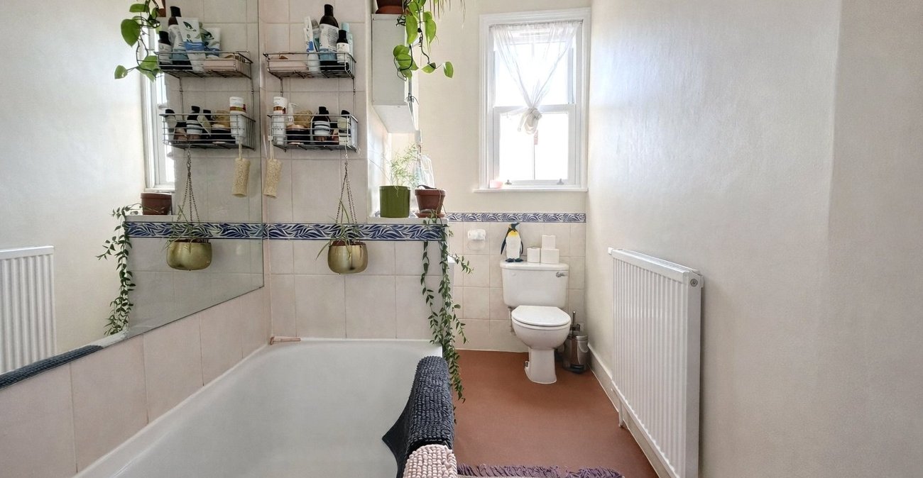 1 bedroom property for sale in London | Robinson Jackson