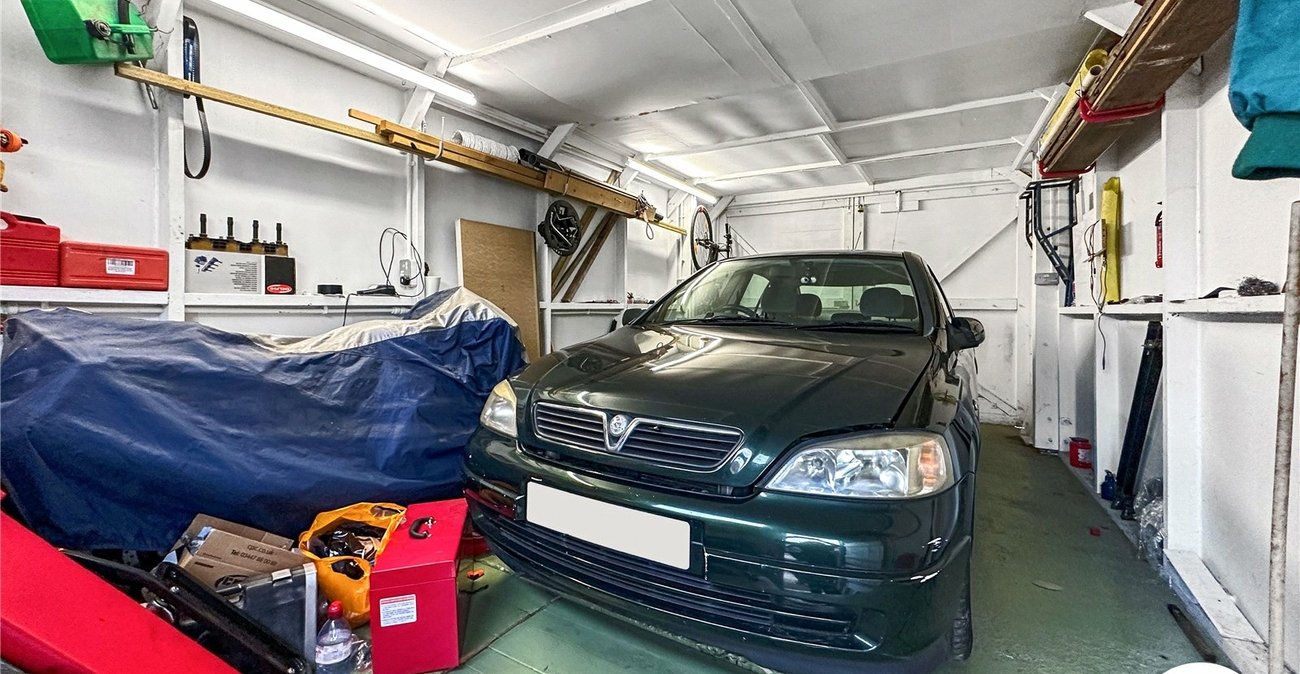 2 bedroom house for sale in Chatham | Robinson Michael & Jackson