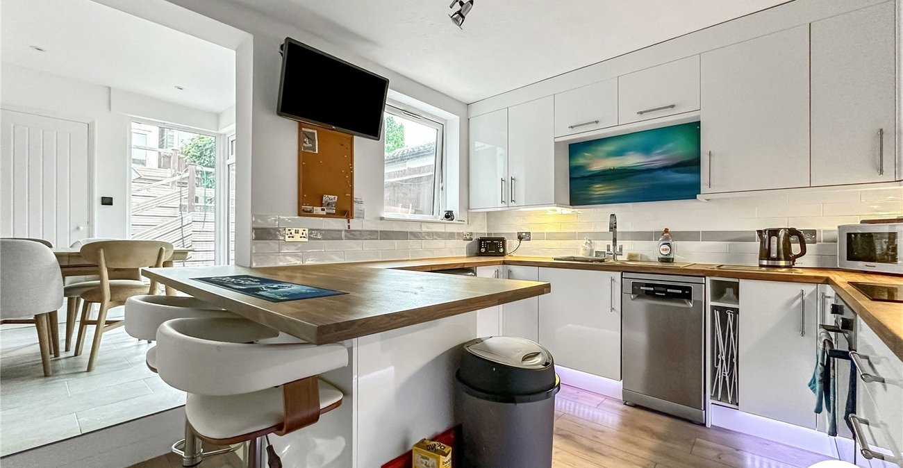 2 bedroom house for sale in Chatham | Robinson Michael & Jackson