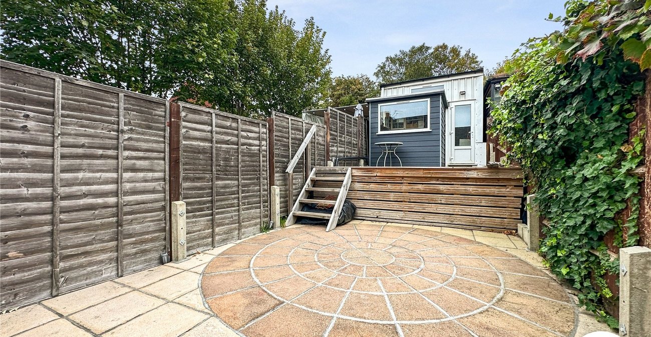 2 bedroom house for sale in Chatham | Robinson Michael & Jackson