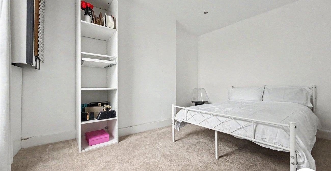 2 bedroom house for sale in Chatham | Robinson Michael & Jackson