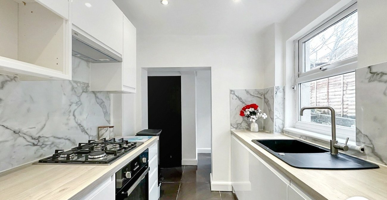 2 bedroom house for sale in Chatham | Robinson Michael & Jackson