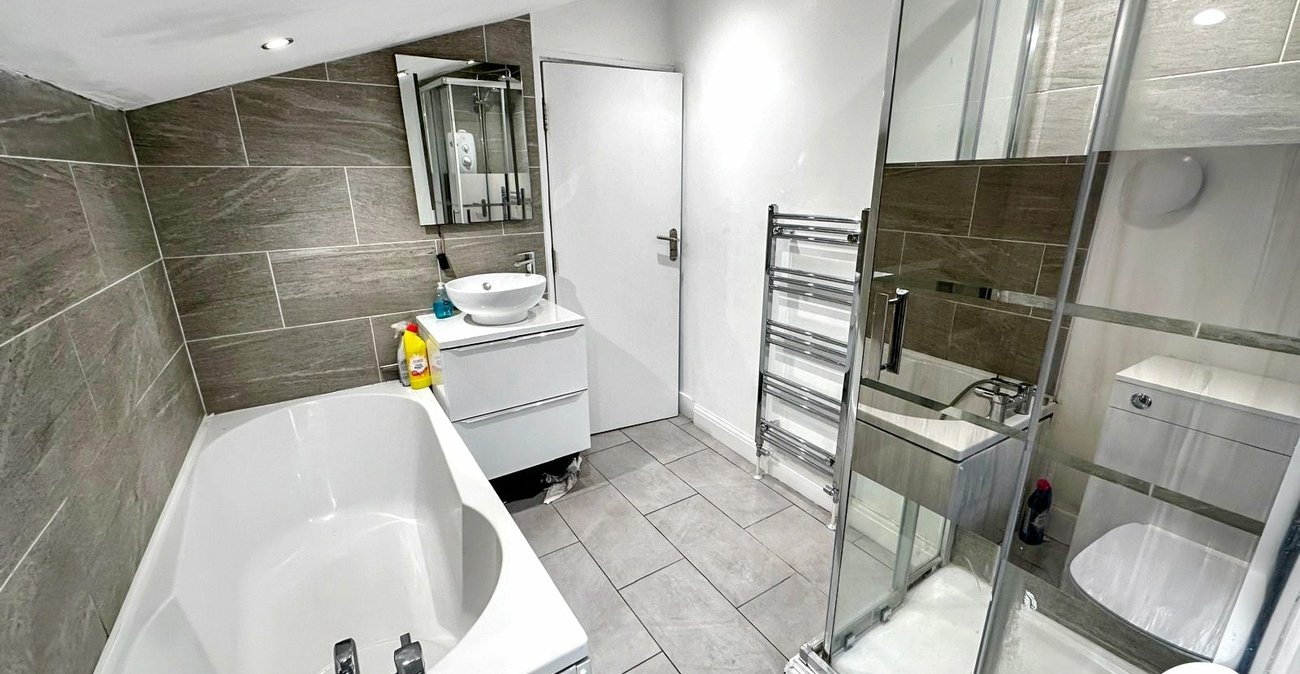 2 bedroom house for sale in Chatham | Robinson Michael & Jackson