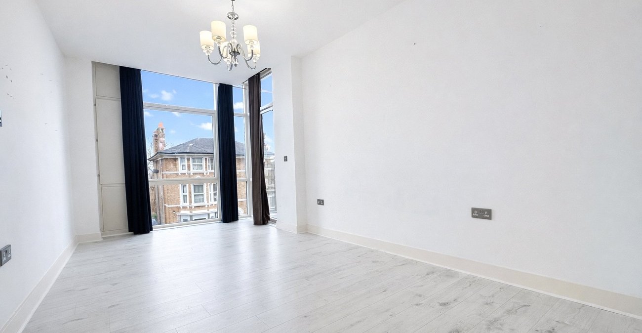 3 bedroom property for sale in Middleton Way | Robinson Jackson