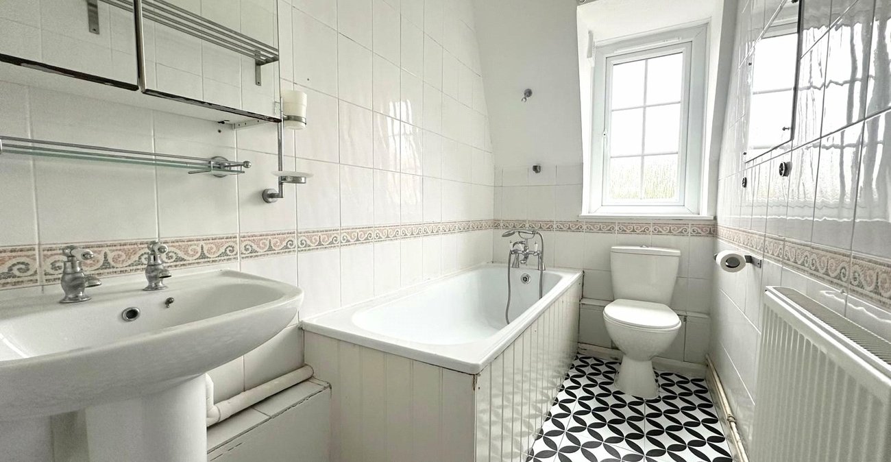 1 bedroom property for sale in London | Robinson Jackson