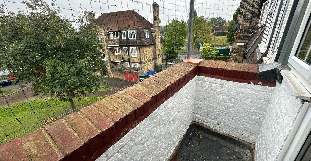 1 bedroom property for sale in London | Robinson Jackson