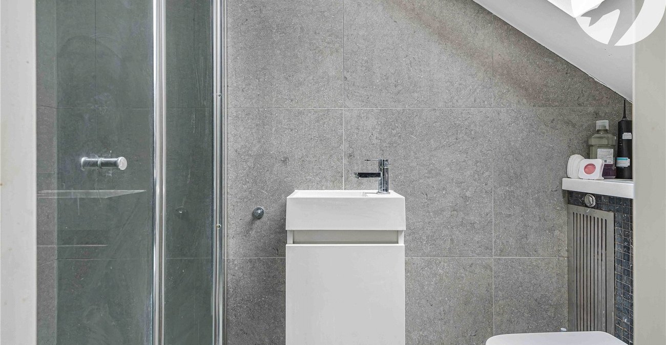 5 bedroom house for sale in Bexley | Robinson Jackson