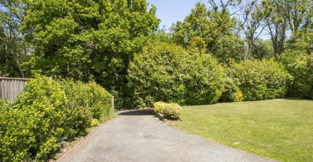 3 bedroom bungalow for sale in West Kingsdown | Robinson Jackson