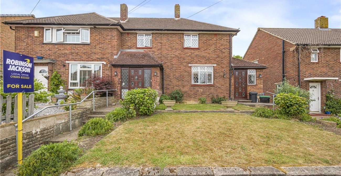 3 bedroom house for sale in Orpington | Robinson Jackson
