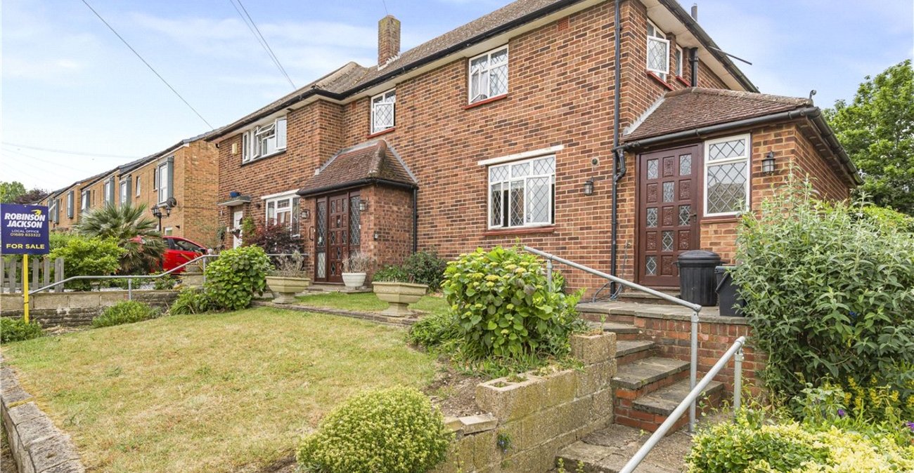 3 bedroom house for sale in Orpington | Robinson Jackson