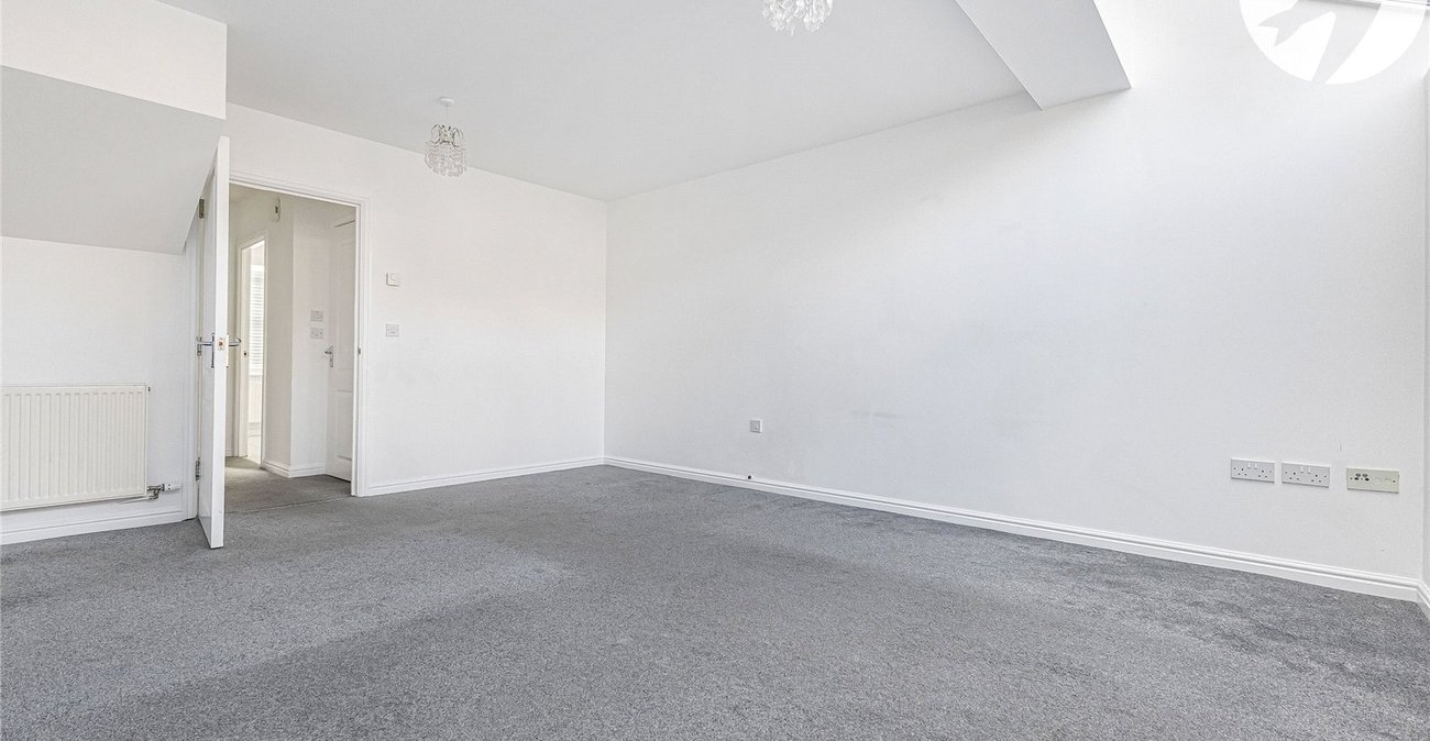 3 bedroom house for sale in Chattenden | Robinson Michael & Jackson