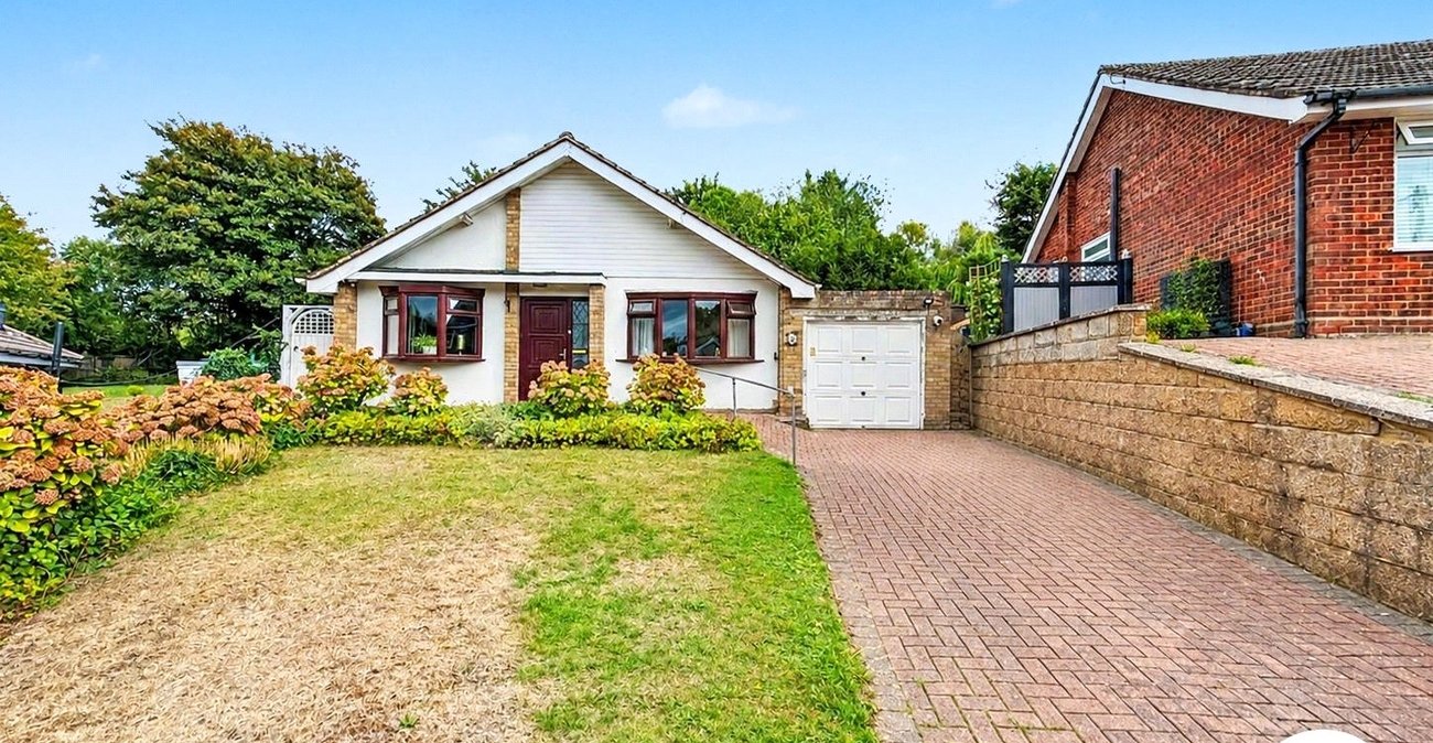 3 bedroom bungalow for sale in Blue Bell Hill | Robinson Michael & Jackson