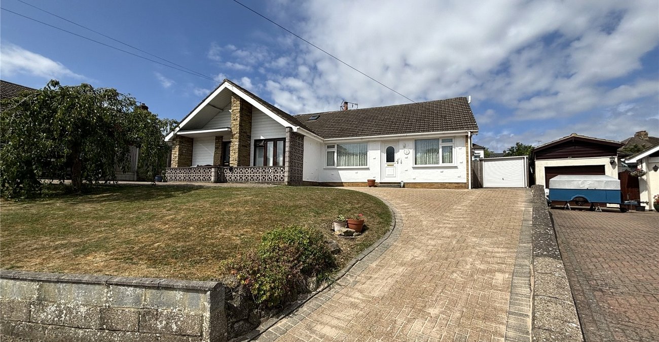 3 bedroom bungalow for sale in Bluebell Hill | Robinson Michael & Jackson