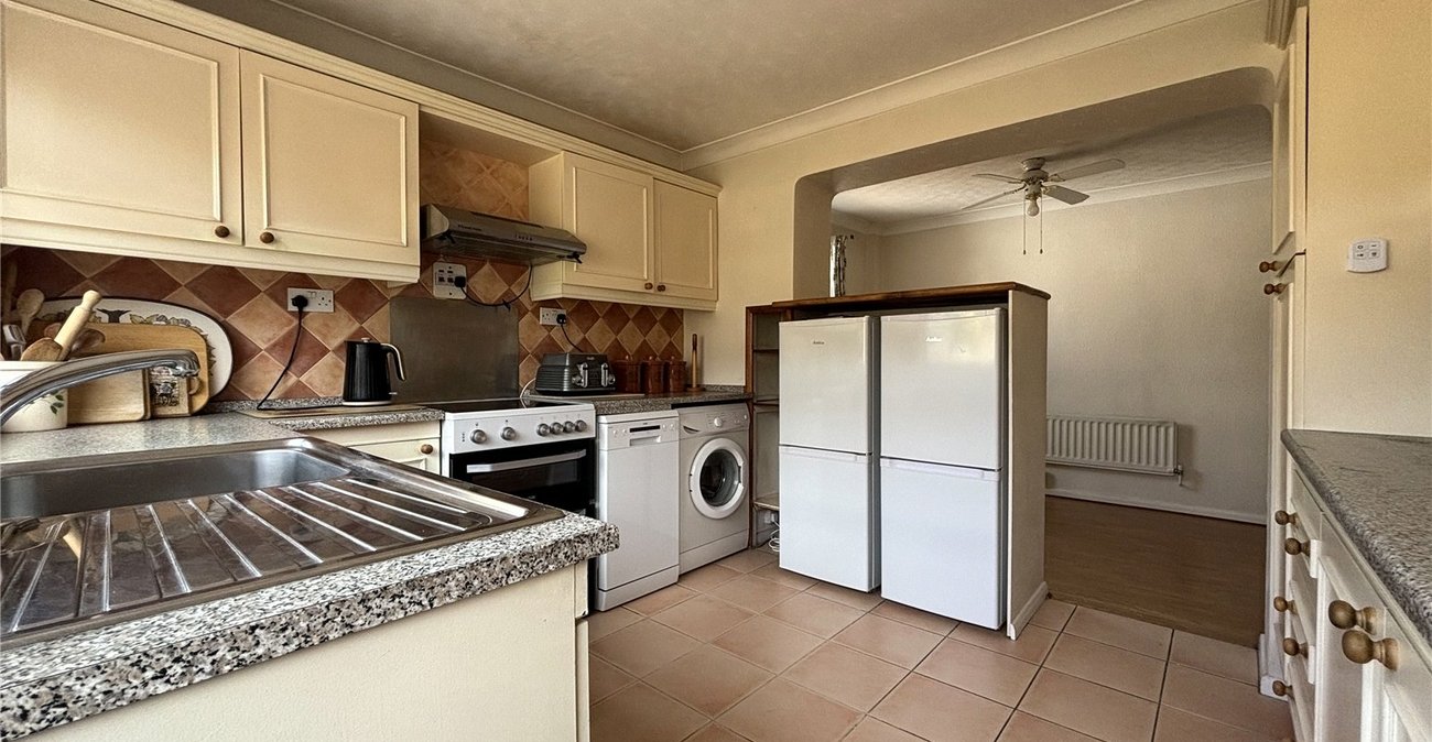 3 bedroom bungalow for sale in Bluebell Hill | Robinson Michael & Jackson