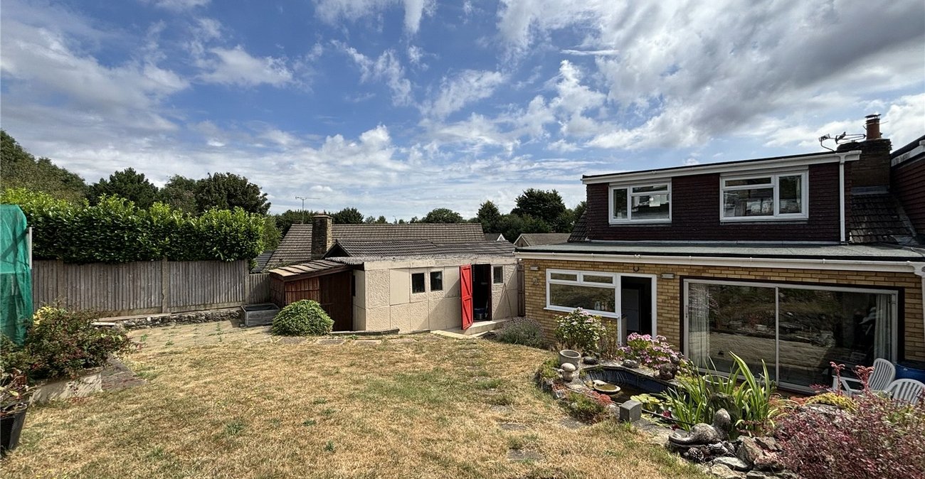 3 bedroom bungalow for sale in Bluebell Hill | Robinson Michael & Jackson