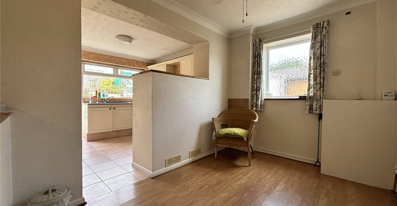 3 bedroom bungalow for sale in Chatham | Robinson Michael & Jackson
